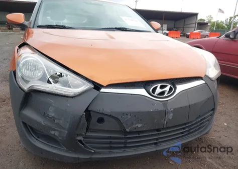 2012 Hyundai Veloster Base W/Black z USA, uszkodzony, nr VIN KMHTC6AD3CU057620